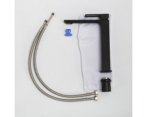 Смеситель для раковины BelBagno Luce LUC-LMC-NERO-W0 Черный матовый