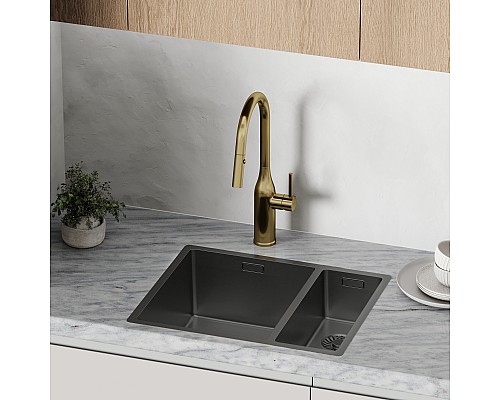 Смеситель для кухни SANCOS Grand SC4002BG с выдвижным изливом, браш золото Смеситель для кухни SANCOS Grand SC4002BG с выдвижным изливом, браш золото