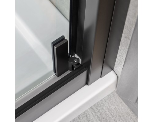 Душевой уголок с поворотной дверью Vincea Stile 900x900 Черный, арт