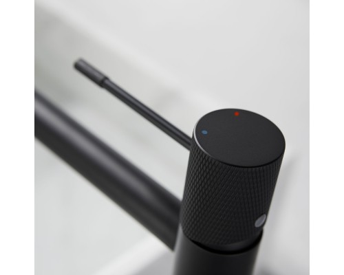 Смеситель для накладной раковины Vincea Desire VBF-1D2MB однорычажный черный