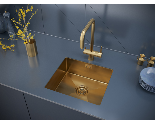 Смеситель для кухни Paulmark Wetter We213030-BG Брашированное золото