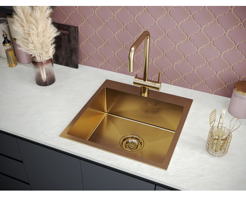 Смеситель для кухни Paulmark Wetter We213030-BG Брашированное золото