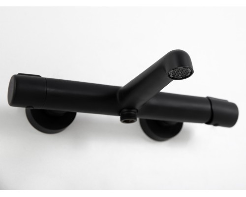 Смеситель для ванны BelBagno Uno UNO-VASM-NERO Черный матовый