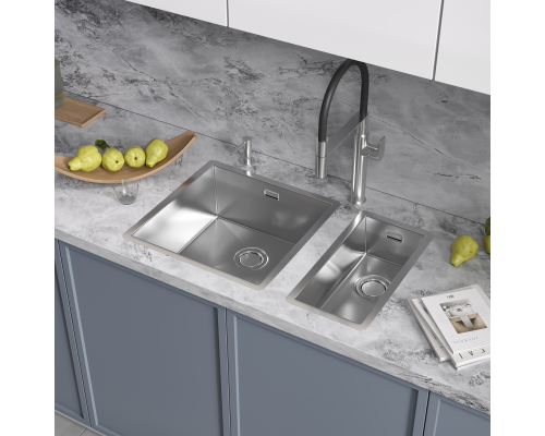 Кухонная мойка Reflexion Como RX2022SS полированная сталь