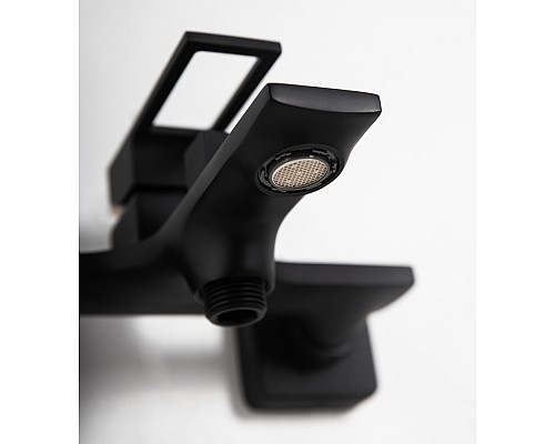 Смеситель для ванны BelBagno Luce LUC-VAS-NERO Черный матовый
