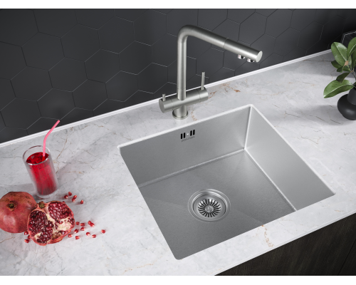 Кухонная мойка Paulmark Lassan 44 PM304444-BS Брашированная сталь