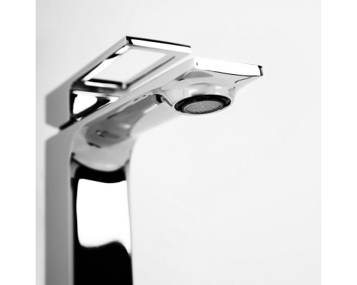 Смеситель для раковины BelBagno Luce LUC-LVM-CRM Хром