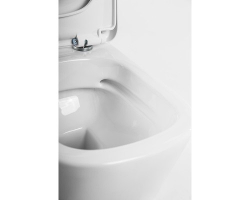 Унитаз BelBagno Albano BB120CHR/BB120SC подвесной с сиденьем Микролифт