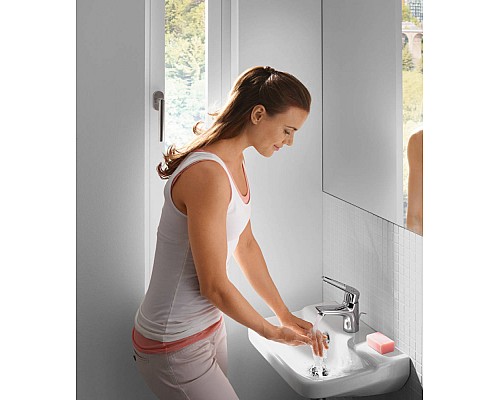 Смеситель для раковины Hansgrohe Novus Loop 71080000