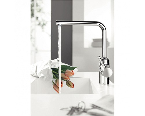 Кухонный однорычажный смеситель Kludi L-Ine 428140577