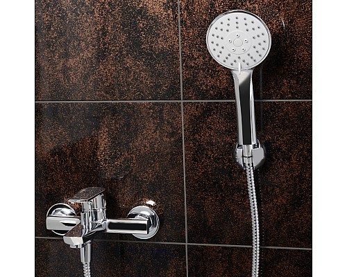 Смеситель для ванны WasserKRAFT 6101 с коротким изливом