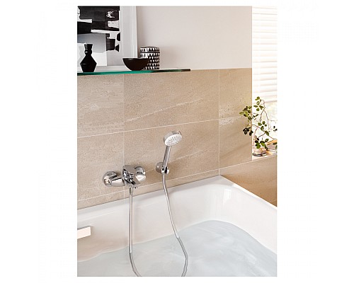 Однорычажный смеситель для ванны и душа Kludi Pure&Solid 346810575