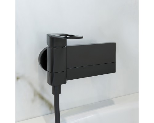 Смеситель для ванны черный IDDIS Slide SLIBL00i02WA