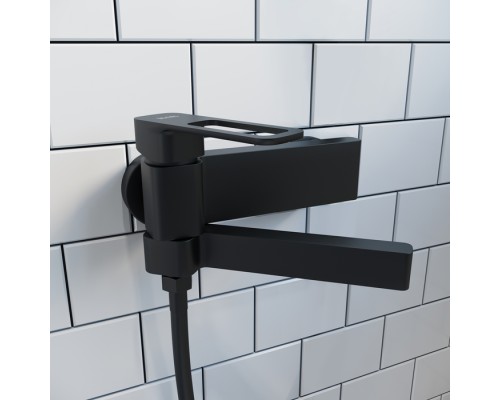 Смеситель для ванны черный IDDIS Slide SLIBL00i02WA