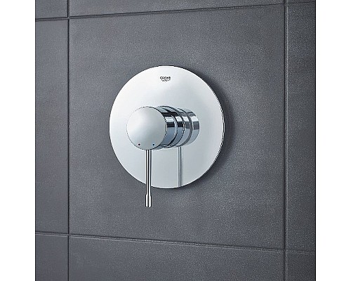 Смеситель для душа Grohe Essence 24057001 Хром