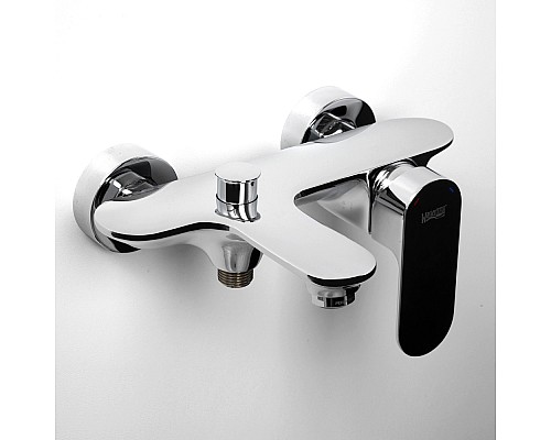 Смеситель для ванны WasserKRAFT 5801 с коротким изливом