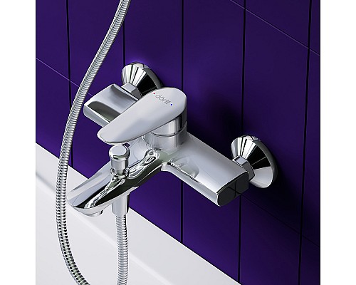 Смеситель для ванны Dorff Ultra D5010000 Хром Смеситель для ванны Dorff Ultra D5010000 Хром