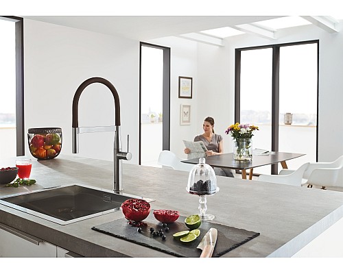 Смеситель Grohe для мойки с профессиональной лейкой 30294000