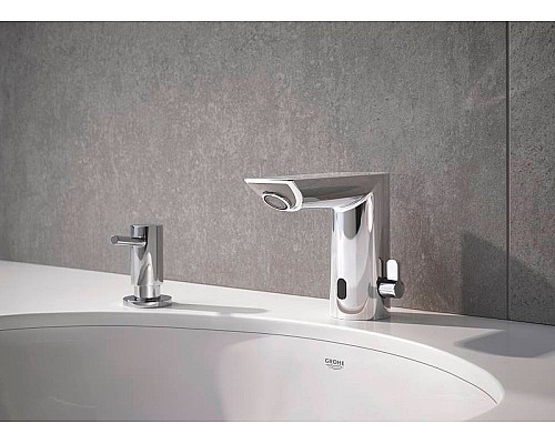 Смеситель для раковины Grohe BauCosmopolitan E 36451000 Хром