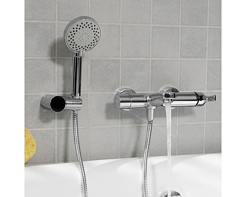 Смеситель для ванны WasserKRAFT 4801 с коротким изливом