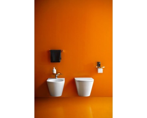 Биде Laufen Kartell by Laufen 8.3033.1.000.302.1