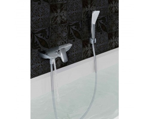Однорычажный смеситель для ванны и душа Kludi Ambienta 534450575