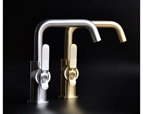 Смеситель на раковину матовое золото Bronze de Luxe 1760'SLoft 1178CG