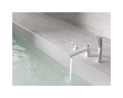 Однорычажный смеситель для ванны и душа Kludi Balance 524479175