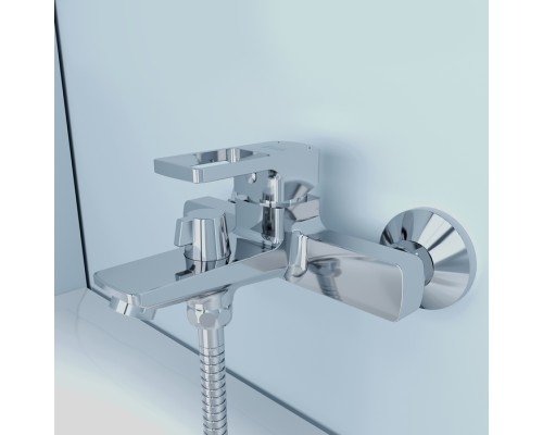 Смеситель для ванны IDDIS Bild BILSB00i02WA