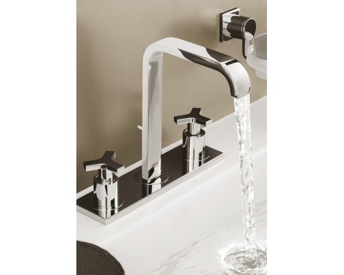 Смеситель Grohe для ванны на 3 отверстия