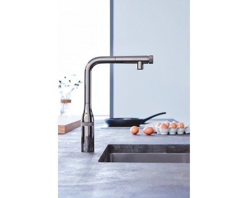 Смеситель для кухни Grohe Essence SmartControl Темный графит глянец