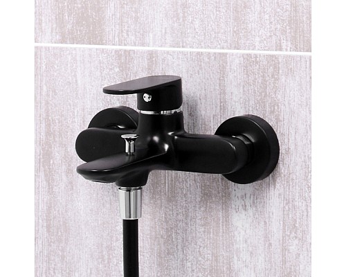 Смеситель для ванны WasserKRAFT 7401 с коротким изливом