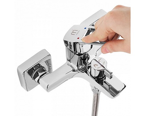 Смеситель для ванны Milardo Atlantic ATLSBC0M02