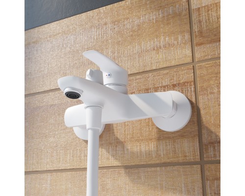 Смеситель для ванны белый матовый IDDIS Ray RAYWT02i02