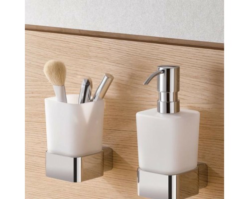 Дозатор для жидкого мыла Kludi E2 4997605 Хром Белый