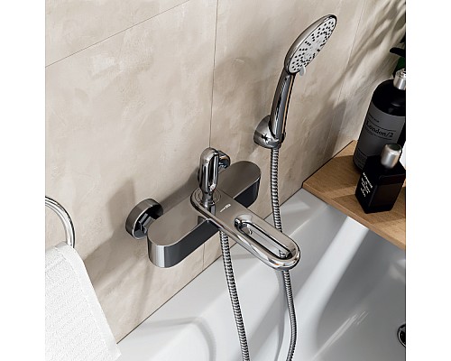 Смеситель для ванны WasserKRAFT 1801 с коротким изливом