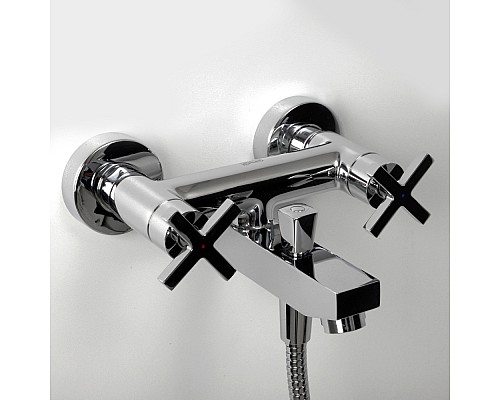 Смеситель для ванны WasserKRAFT 7801 с коротким изливом