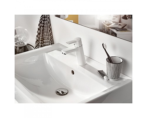 Однорычажный смеситель на умывальник Kludi Pure&Easy 372929165