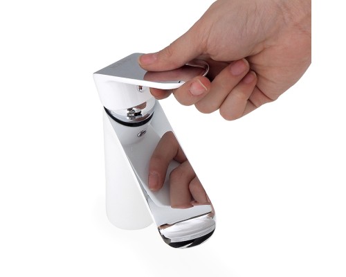 Смеситель для раковины IDDIS Calipso