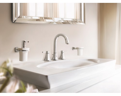 Смеситель Grohe для раковины на 3 отверстия