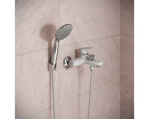 Смеситель для ванны Aringa Рейн AR02005WH Белый