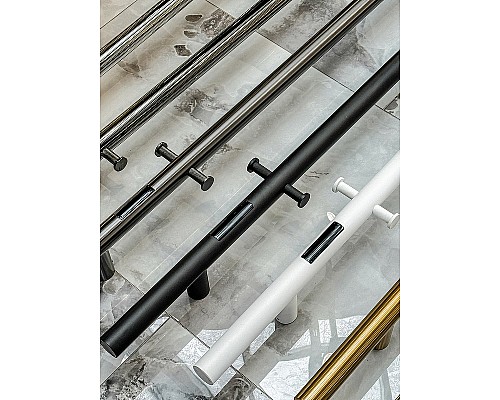 Электрический полотенцесушитель Boheme Uno 726-MW Белый матовый