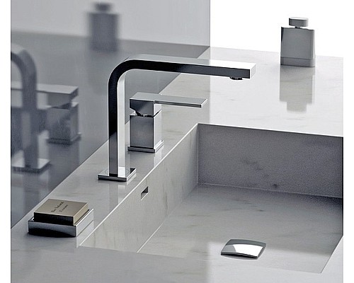 Смеситель для раковины Remer Qubica Q57 Хром