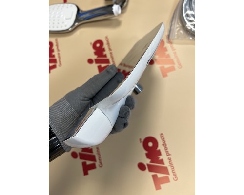 Смеситель для ванны Timo Helmi 4024/00-16Y Хром Белый