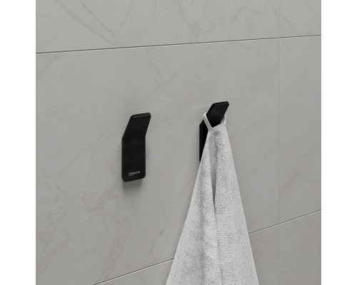 Крючок Lemark Smooth Line 9712002 Черный матовый