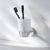 Стеклянный стакан с настенным держателем