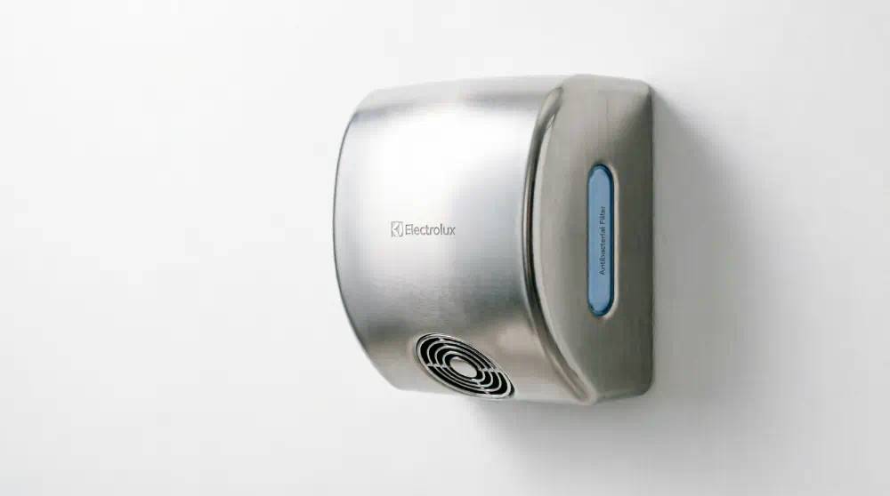 Сушилка для рук Electrolux с антибактериальным фильтром